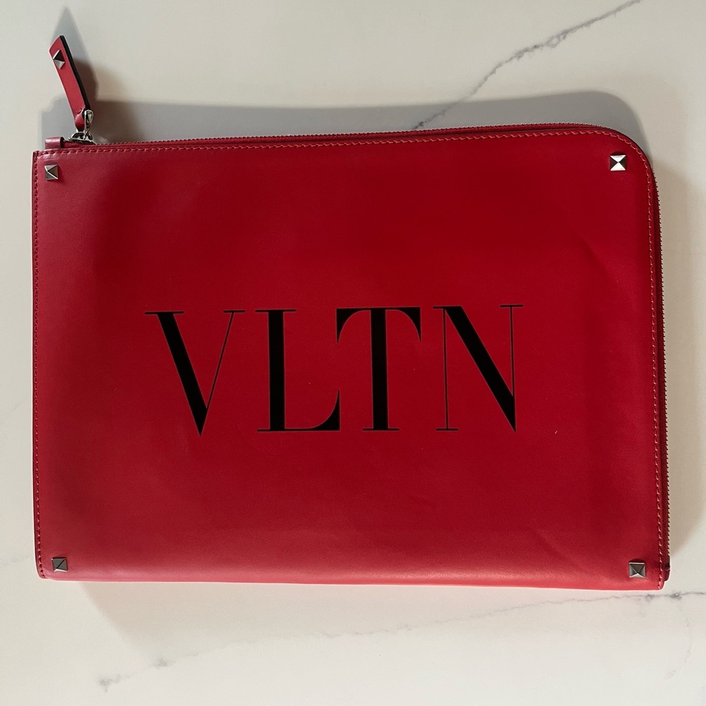 Valentino Garavani Pouch/Portfolio